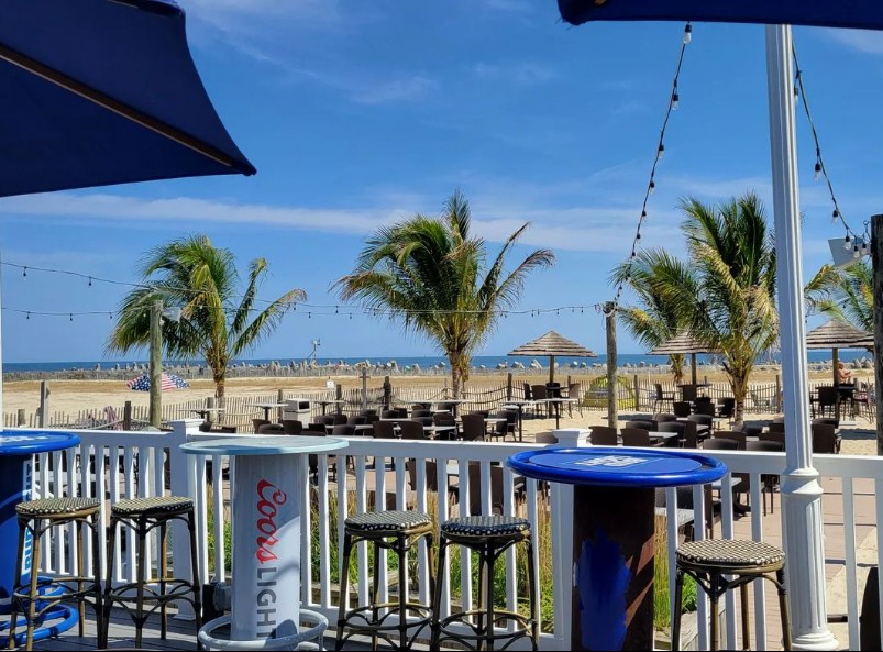 outdoor inlet for eatery